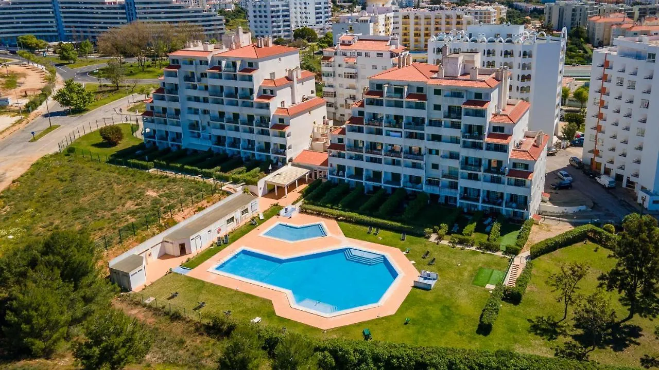 2Bdr Duplex W Ac & Pool In Portimao By Lovelystay