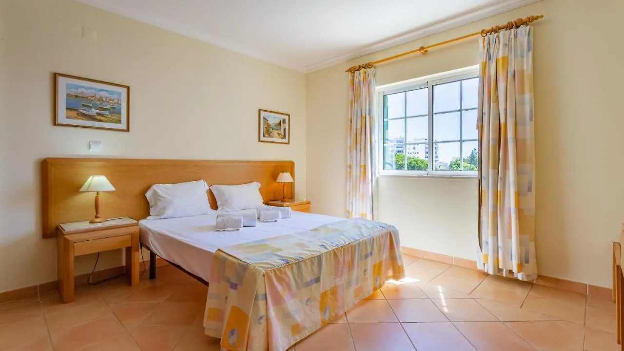 Apartment 2Bdr Duplex W Ac & Pool In Portimao By Lovelystay