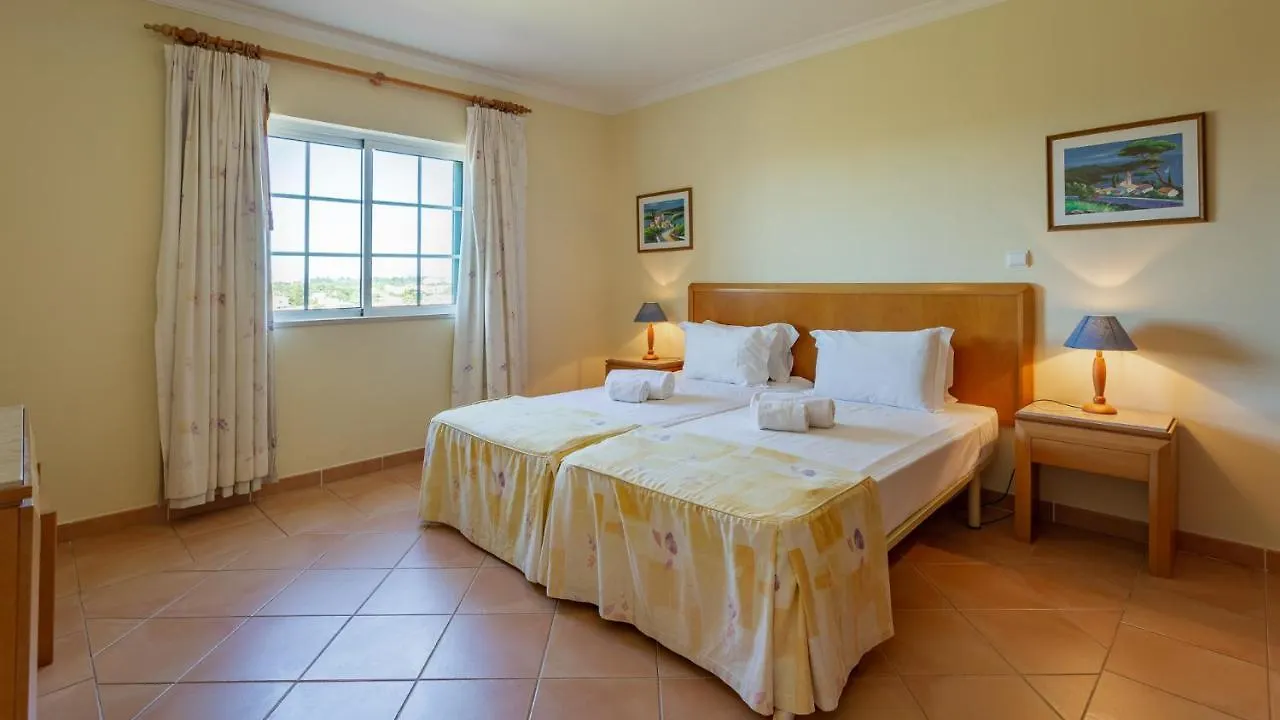 2Bdr Duplex W Ac & Pool In Portimao By Lovelystay